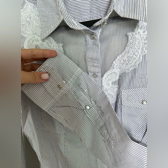 GUESS Striped Sheer Lace Details Button Down Western Shirt Size XS Like New - Picture 8 of 10